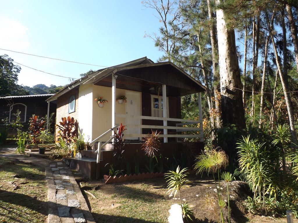 Pousada Quintal Das Pedras Penedo  Quarto foto
