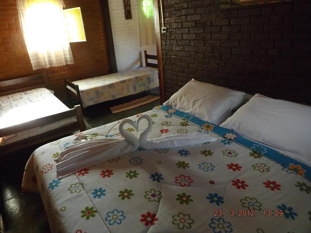 Pousada Quintal Das Pedras Penedo  Quarto foto