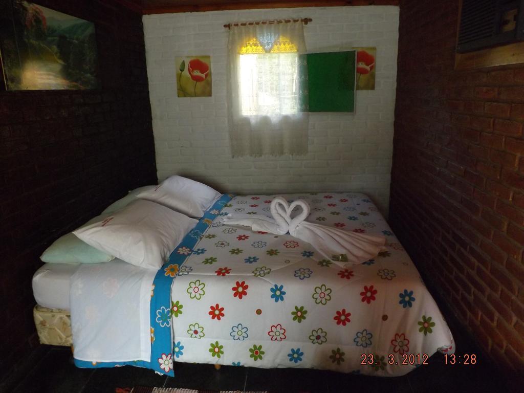 Pousada Quintal Das Pedras Penedo  Quarto foto