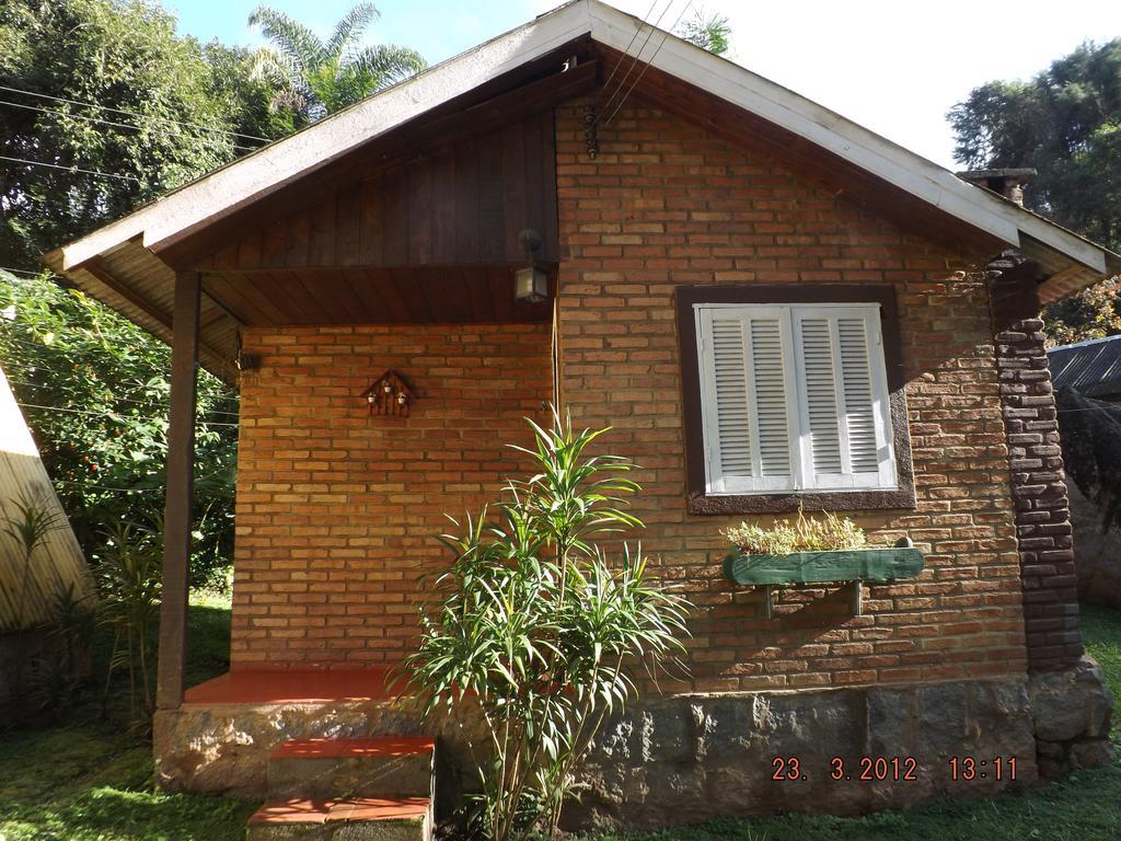 Pousada Quintal Das Pedras Penedo  Quarto foto