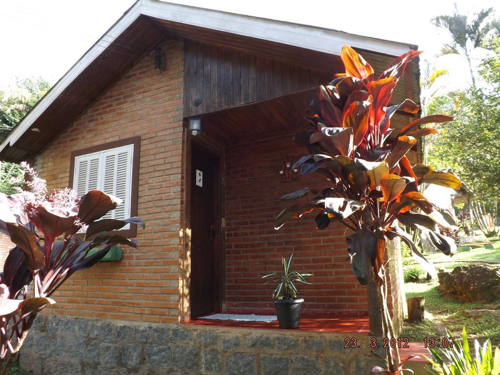 Pousada Quintal Das Pedras Penedo  Quarto foto